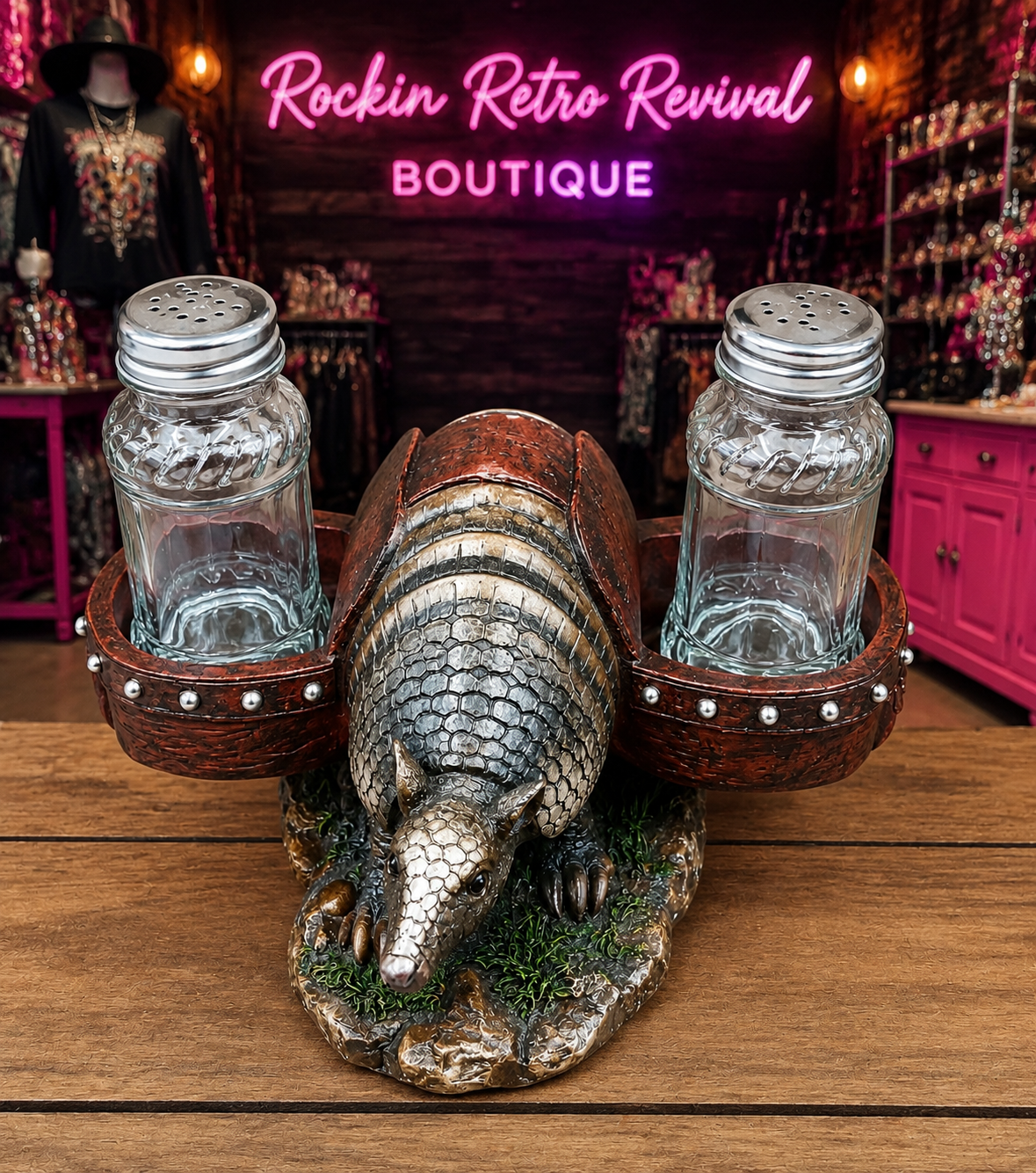 Resin Armadillo Salt & Pepper Shaker Holder